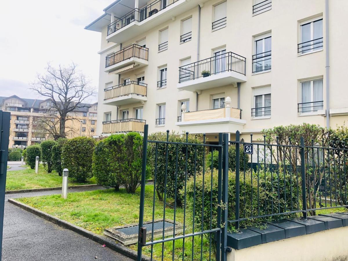 Beautiful Apartment Near Geneva 圣朱利安恩因 外观 照片