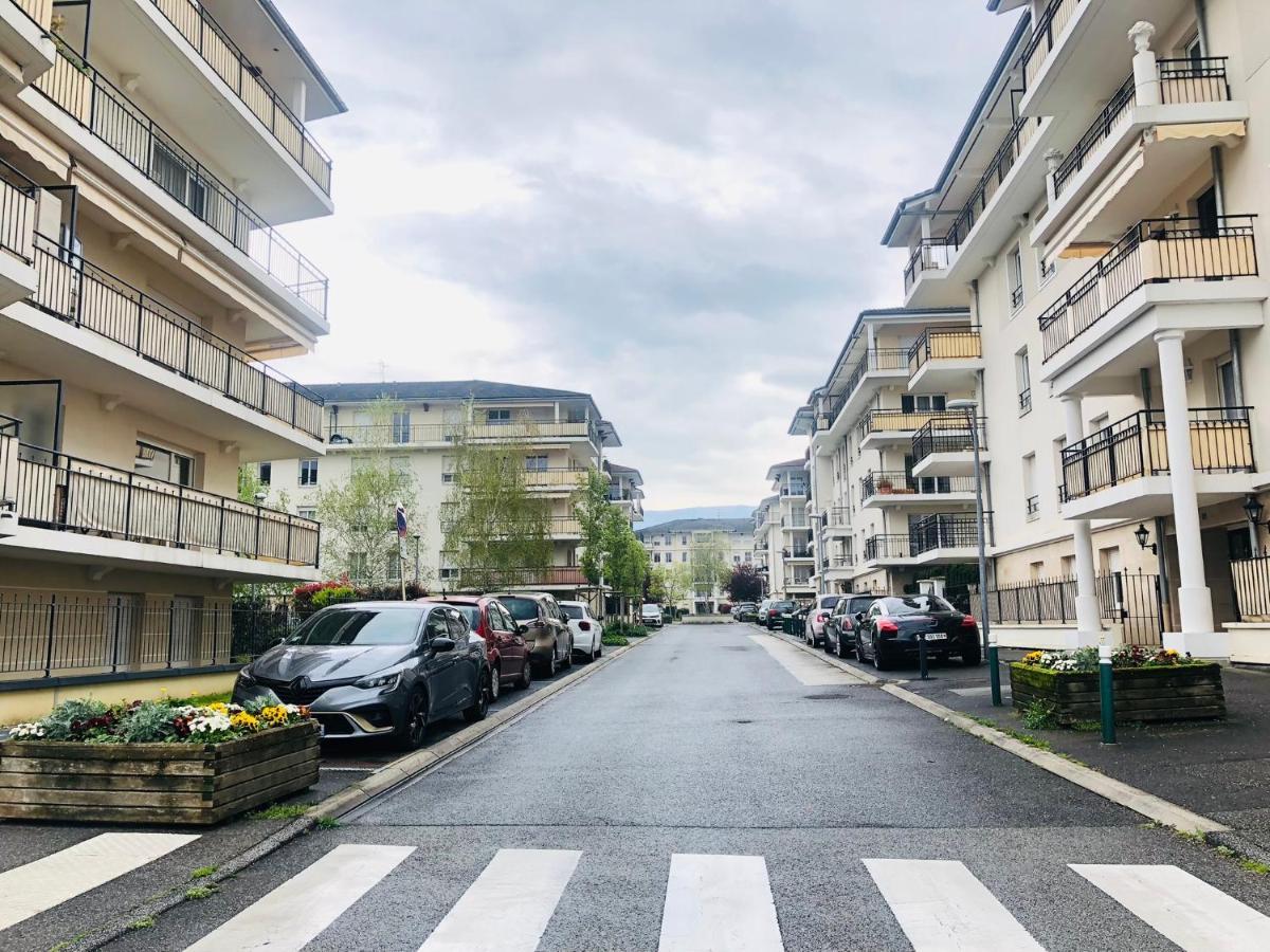 Beautiful Apartment Near Geneva 圣朱利安恩因 外观 照片